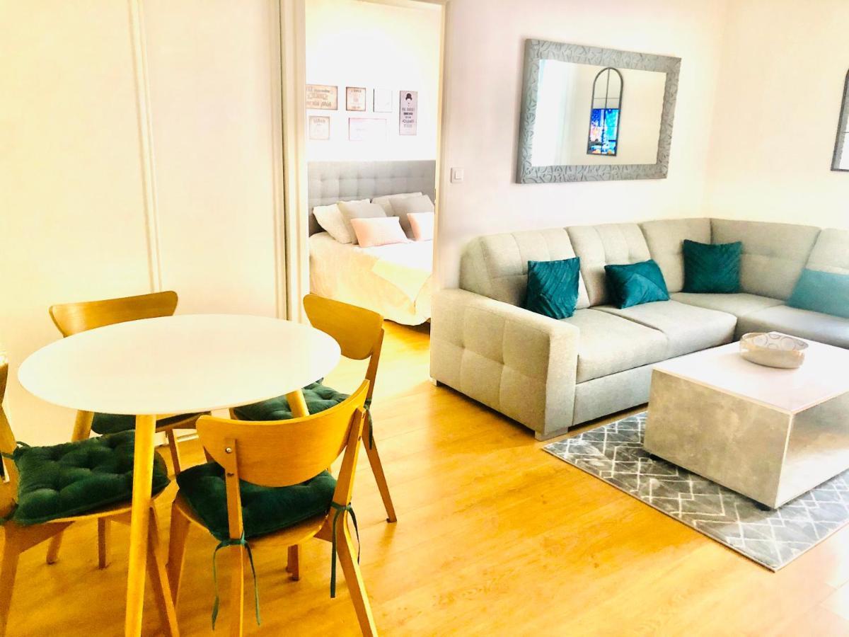 Appartement Place Toscane Сери Екстериор снимка