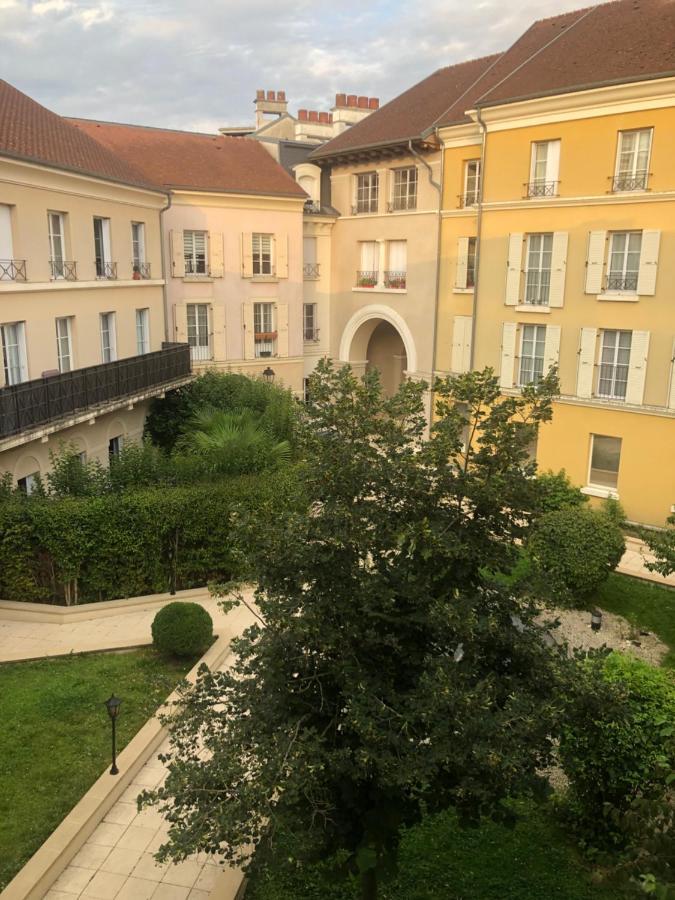 Appartement Place Toscane Сери Екстериор снимка